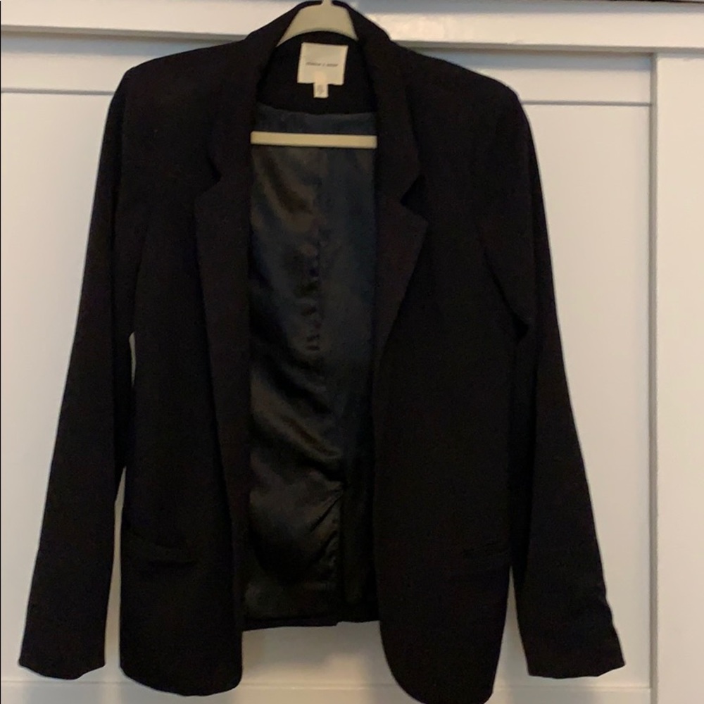 Black blazer-urban outfitters